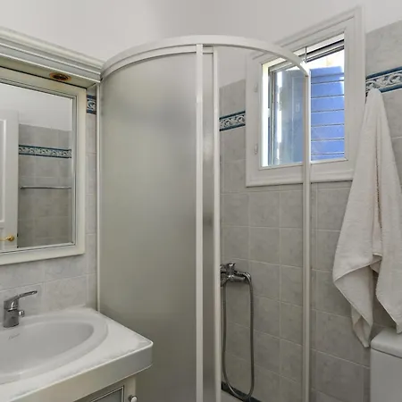 Beachfront-santa Marina Vacation Πάρος