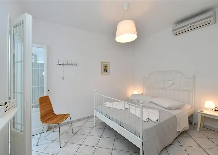 Beachfront-santa Marina Vacation Holiday home Parikia (Paros)