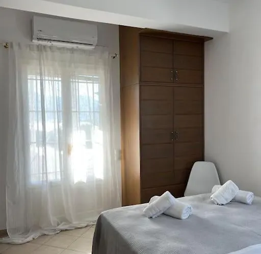 Beachfront-santa Marina Vacation Parikia (Paros)