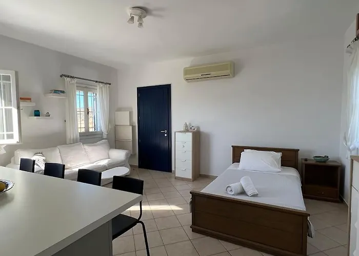 Beachfront-santa Marina Vacation Holiday home *