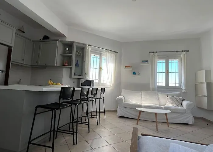 Beachfront-santa Marina Vacation * Parikia (Paros)