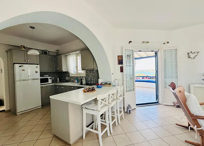 Beachfront-santa Marina Vacation Holiday home *