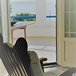Дом отдыха Beachfront-santa Marina Vacation