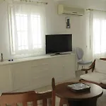 Beachfront-santa Marina Vacation *