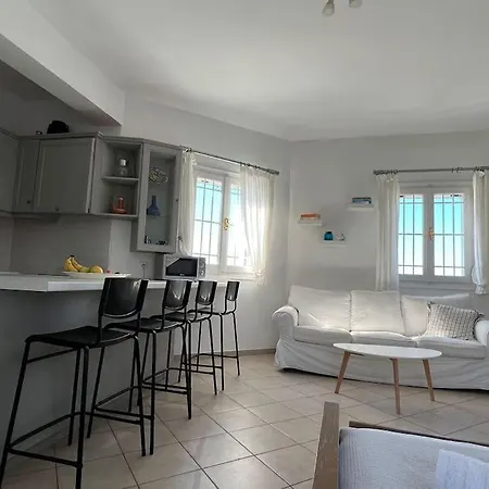 Beachfront-santa Marina Vacation * פארוס
