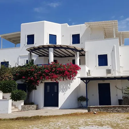 Beachfront-santa Marina Vacation Парос