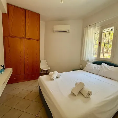 בית נופש Beachfront-santa Marina Vacation *