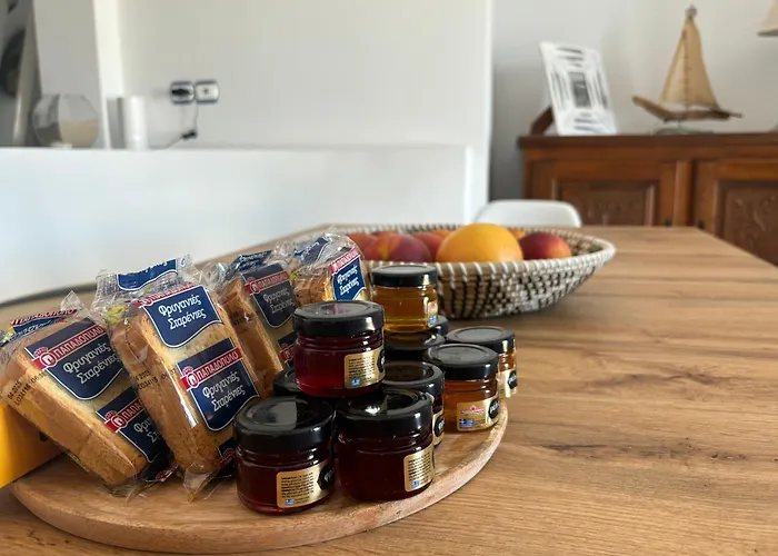 Beachfront-santa Marina Vacation Páros